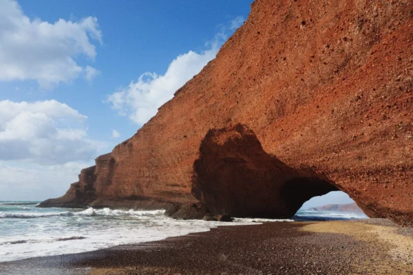 Excursion à Legzira : Plage, Arches Sculptées et Tiznit