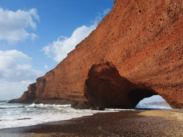 Excursion à Legzira : Plage, Arches Sculptées et Tiznit